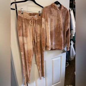 Super Soft Velour 2 Piece set! Joggers and Hoodie both size S